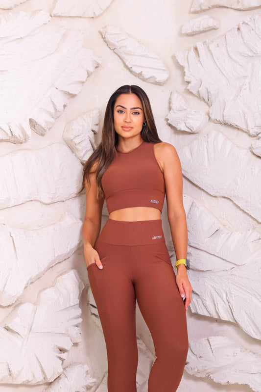 Conjunto Legging com bolso e Cropped Marrom